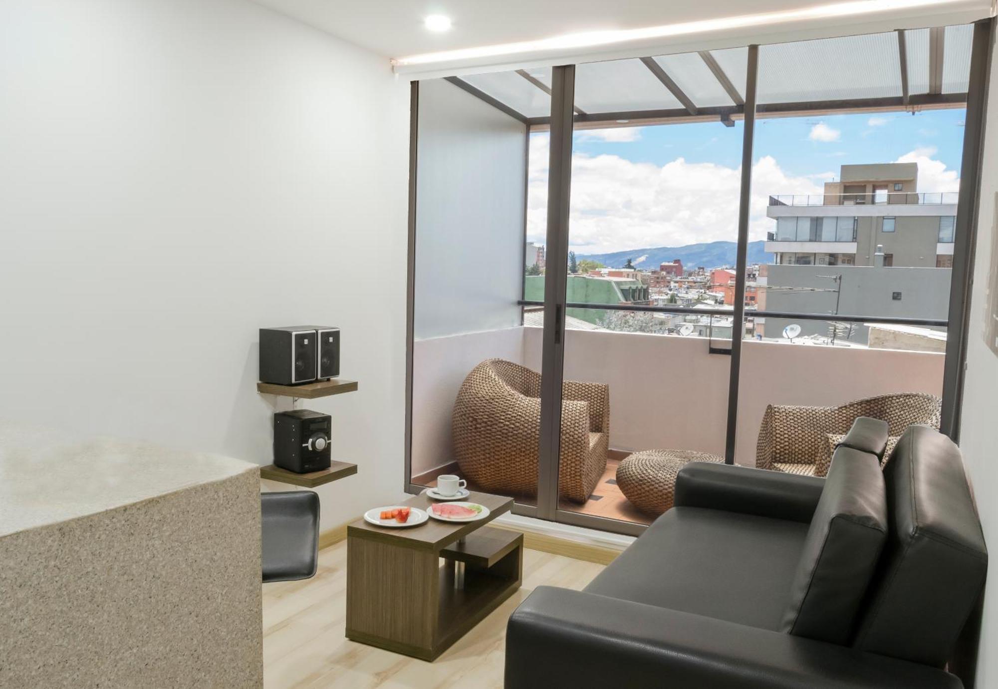 Hotel Apartamentos Regency La Feria Bogotá Esterno foto
