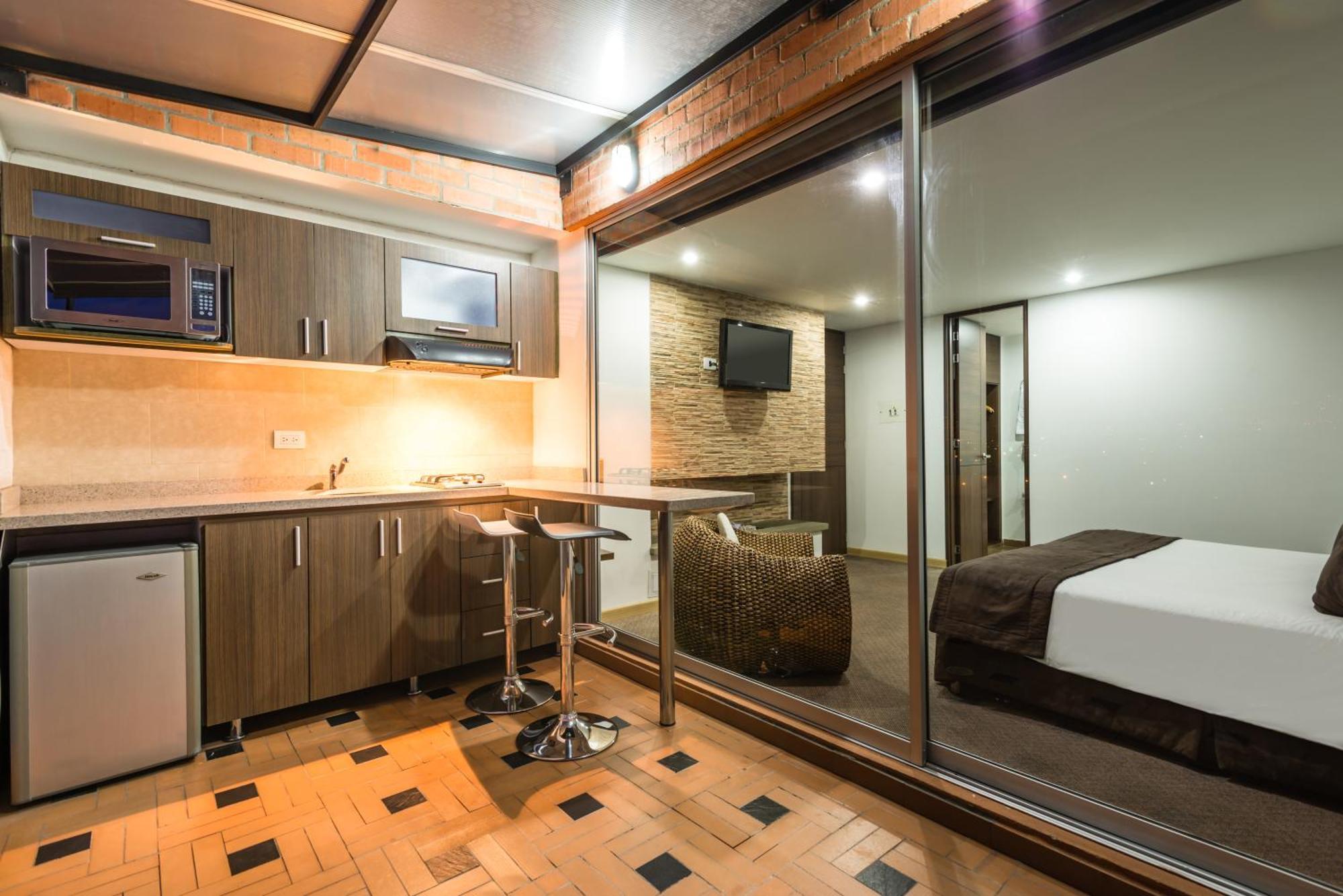 Hotel Apartamentos Regency La Feria Bogotá Esterno foto
